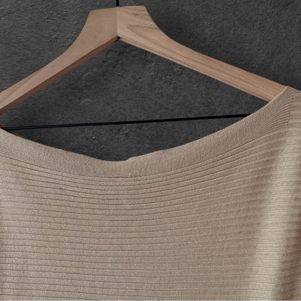 Anthropologie Petites Off-the-Shoulder Slim Knit Midi Dress Taupe Size SP - Picture 11 of 14